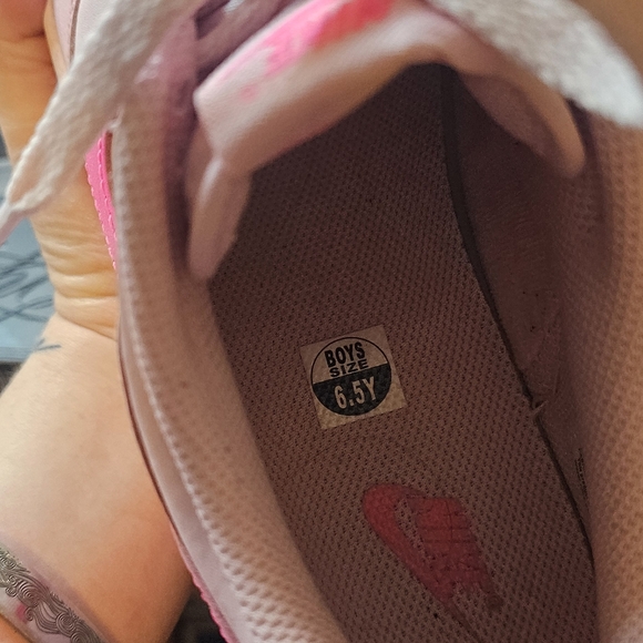 Nike Barbie Triple Pink - Picture 3 of 5